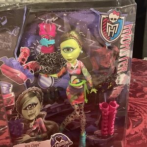 Monster High Iris Clops Doll with Pink and Green Outfit